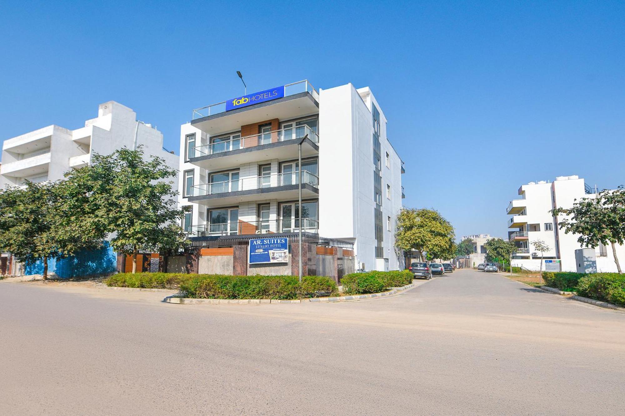 Fabhotel Ar Suites 古尔冈 外观 照片